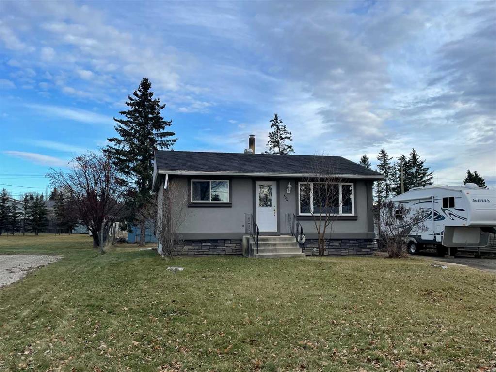 Picture of 706 6 Avenue , Beaverlodge Real Estate Listing