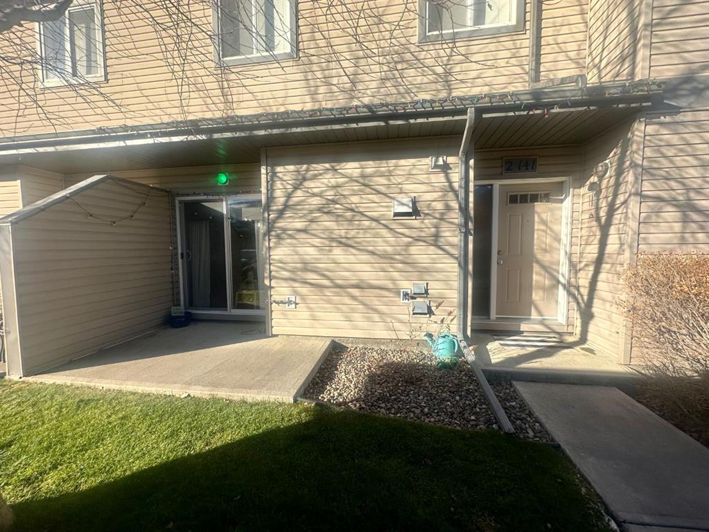 Picture of 2, 141 Silkstone Road W, Lethbridge Real Estate Listing