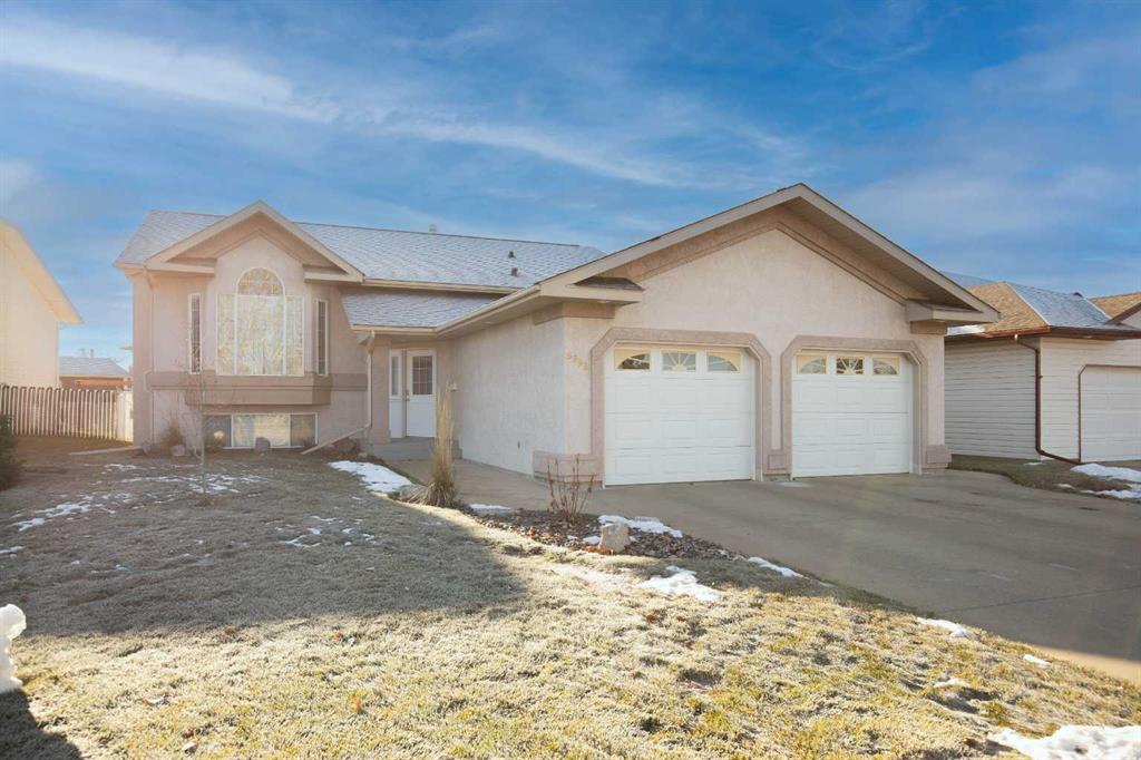 Picture of 5695 55 AvenueCrescent , Innisfail Real Estate Listing