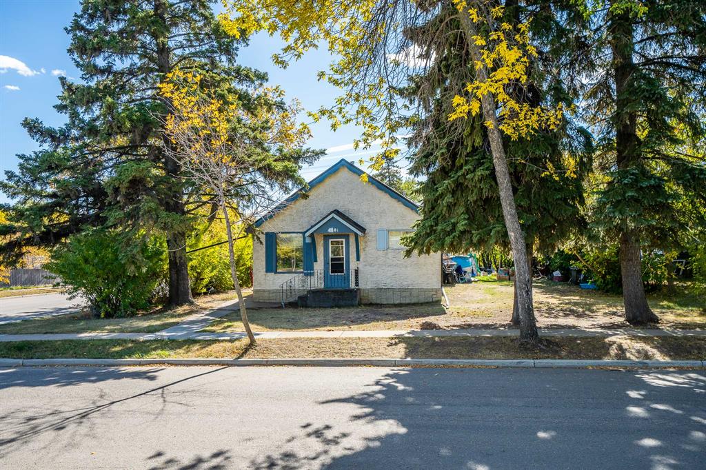 Picture of 4801 46 Street , Lloydminster Real Estate Listing