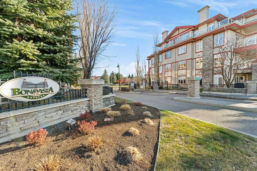 Picture of 1214, 1214 Lake Fraser Green SE, Calgary Real Estate Listing