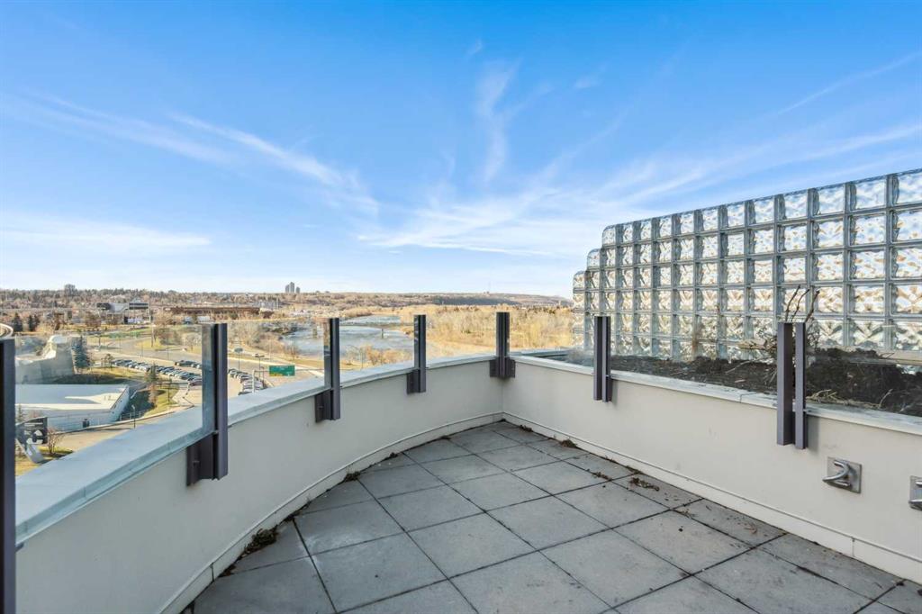 Picture of 910, 1108 6 Avenue SW, Calgary Real Estate Listing