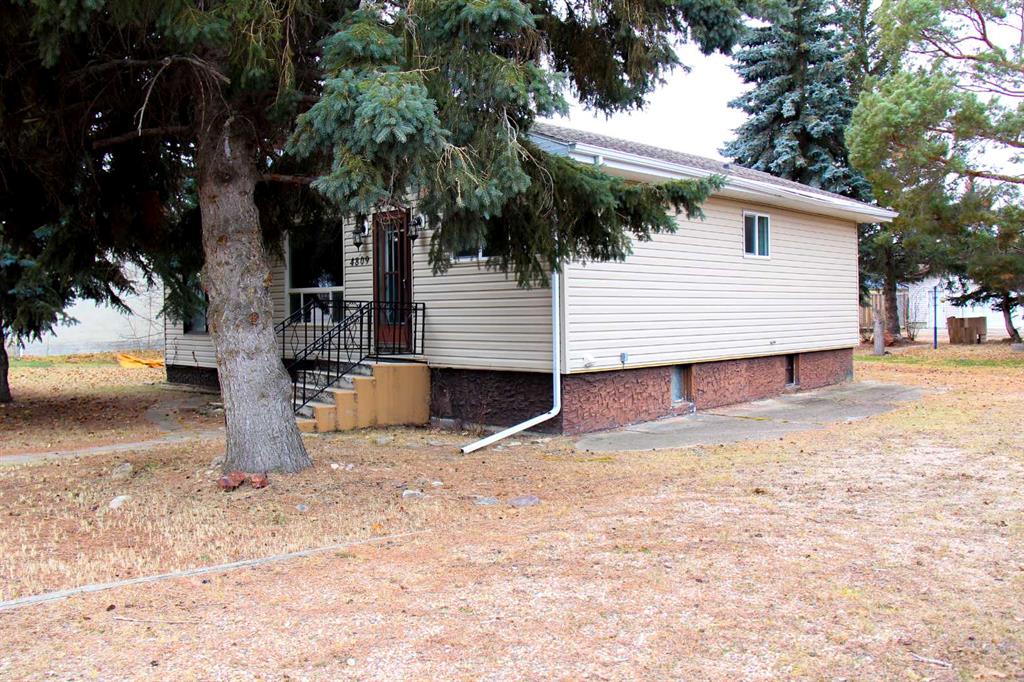 Picture of 4809 51 Street , Sedgewick Real Estate Listing