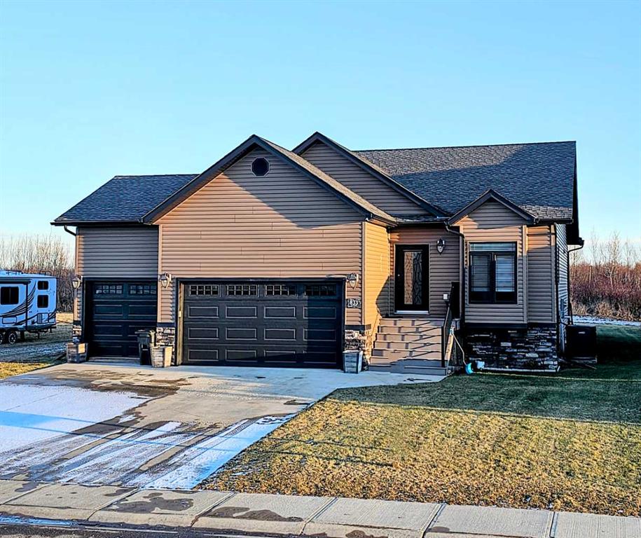 Picture of 833 12 Street SE, Slave Lake Real Estate Listing