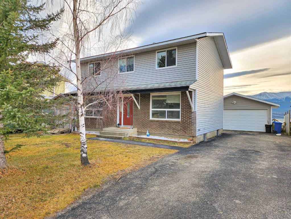 Picture of 10849 98 Ave  , Grande Cache Real Estate Listing