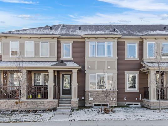 Picture of 203 Windford Crescent SW, Airdrie Real Estate Listing
