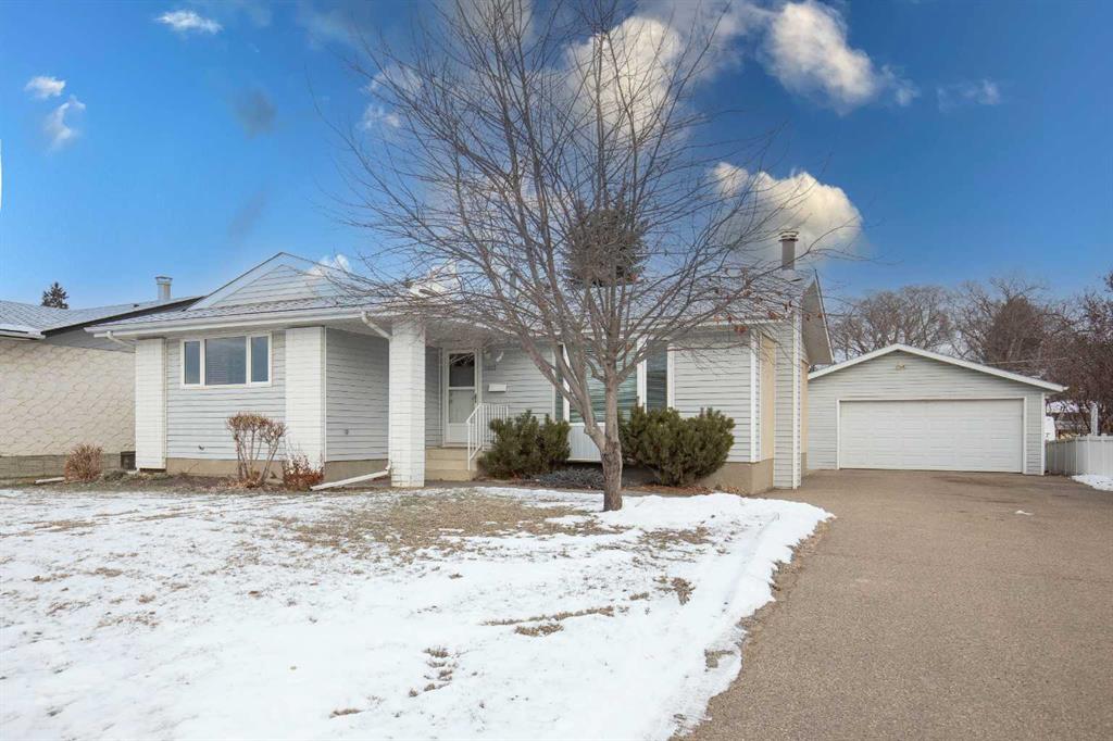 Picture of 5612 48 Avenue , Lacombe Real Estate Listing