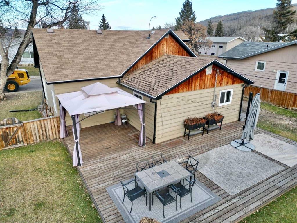 Picture of 9705 84 Avenue , Peace River Real Estate Listing