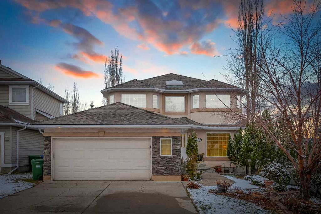 Picture of 128 Douglasdale Point SE, Calgary Real Estate Listing