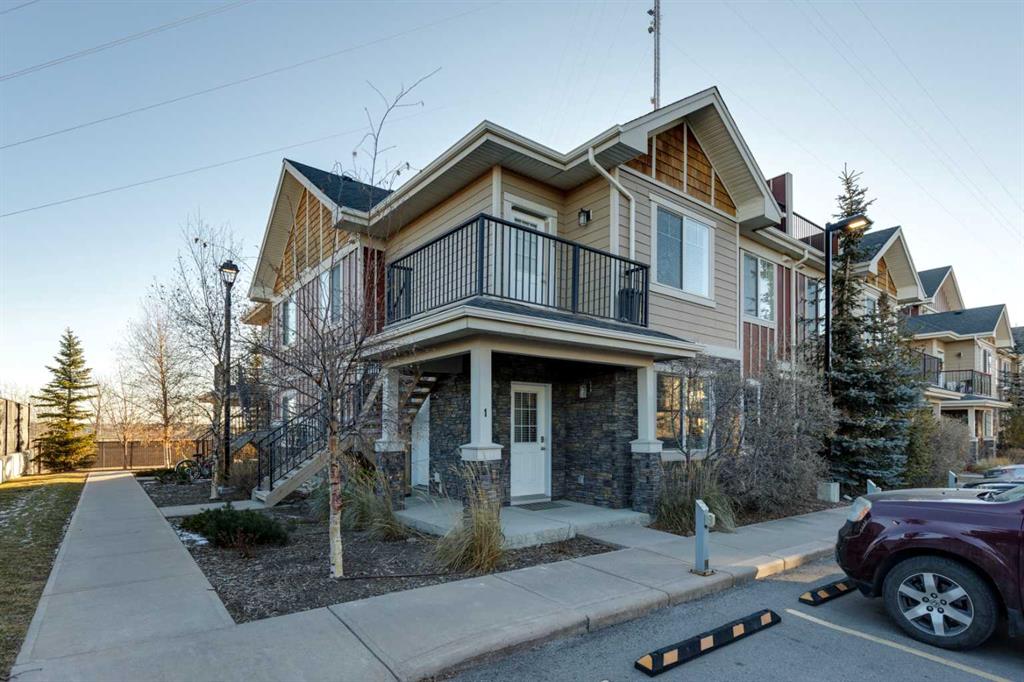Picture of 1, 35 West Coach Manor SW, Calgary Real Estate Listing