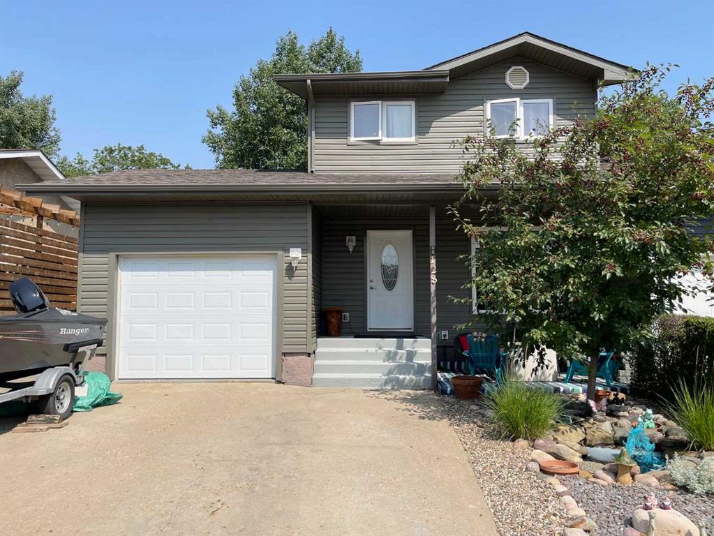 Picture of 128 GRAYLING Crescent , Fort McMurray Real Estate Listing