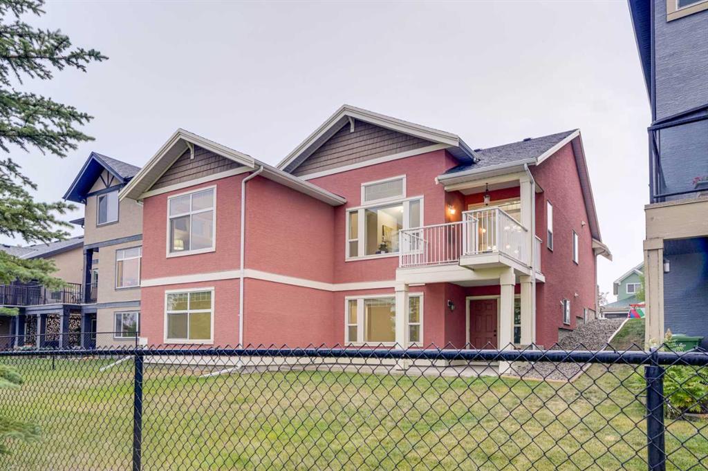 Picture of 352 kinniburgh Boulevard , Chestermere Real Estate Listing
