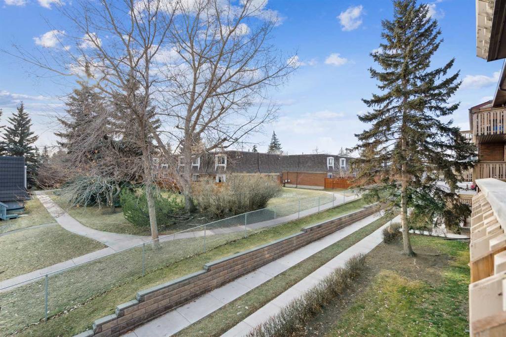 Picture of 821, 11620 Elbow Drive SW, Calgary Real Estate Listing