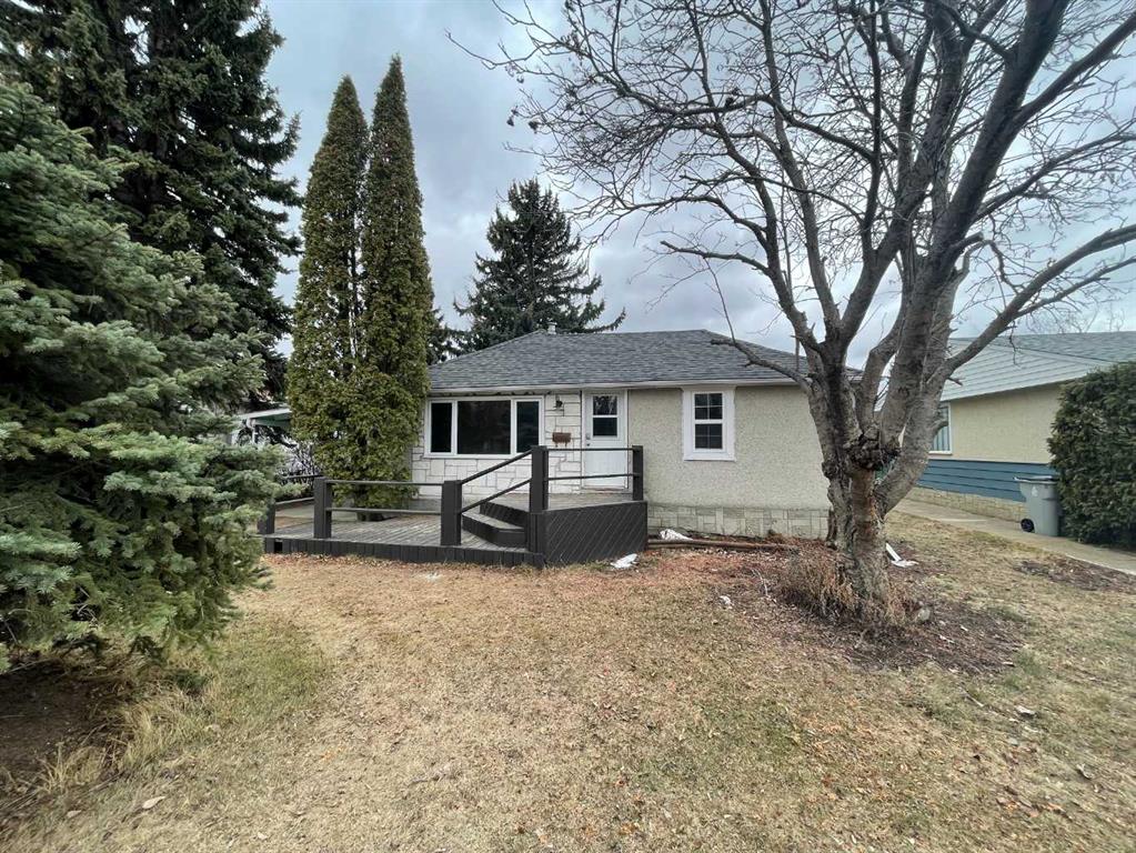 Picture of 833 7 Avenue  , Wainwright Real Estate Listing