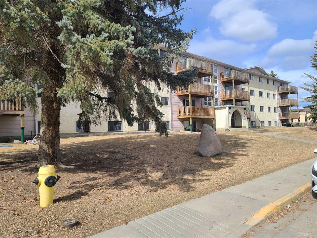 Picture of 304, 7802 99 Street , Peace River Real Estate Listing