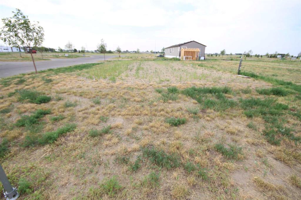 Picture of 167 Meadows Crescent  , Taber Real Estate Listing