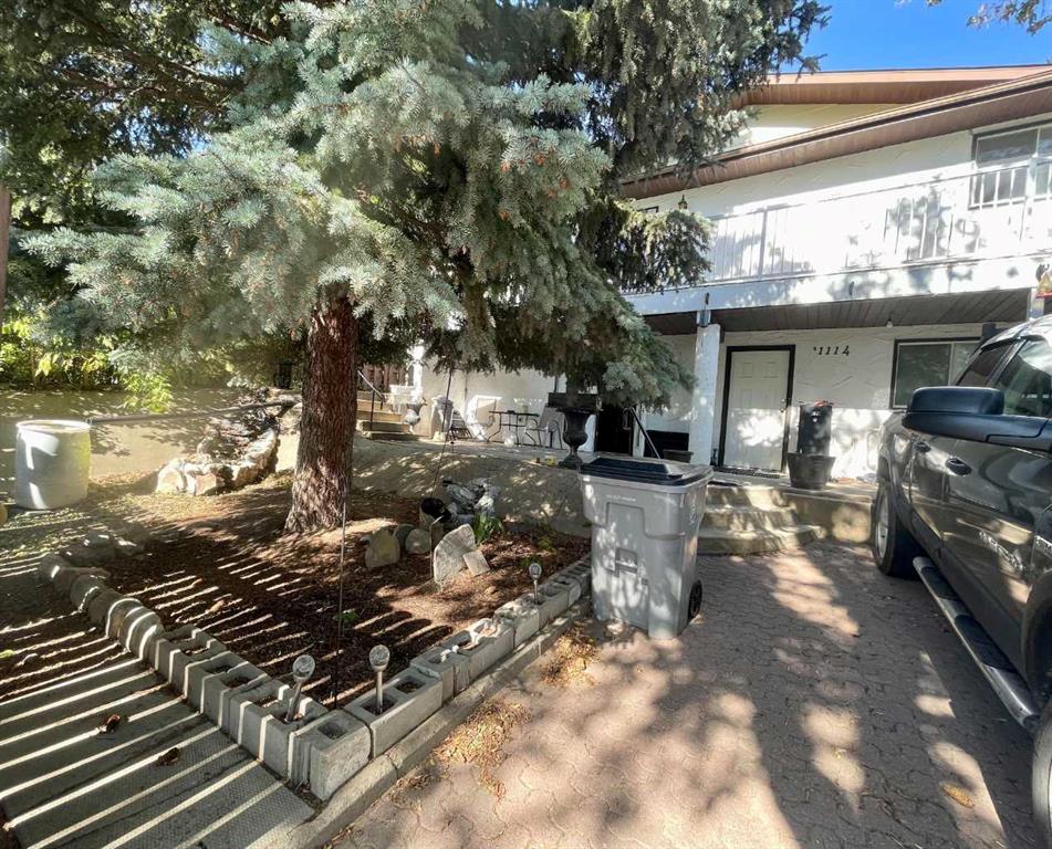 Picture of 1114 4 Avenue , Wainwright Real Estate Listing