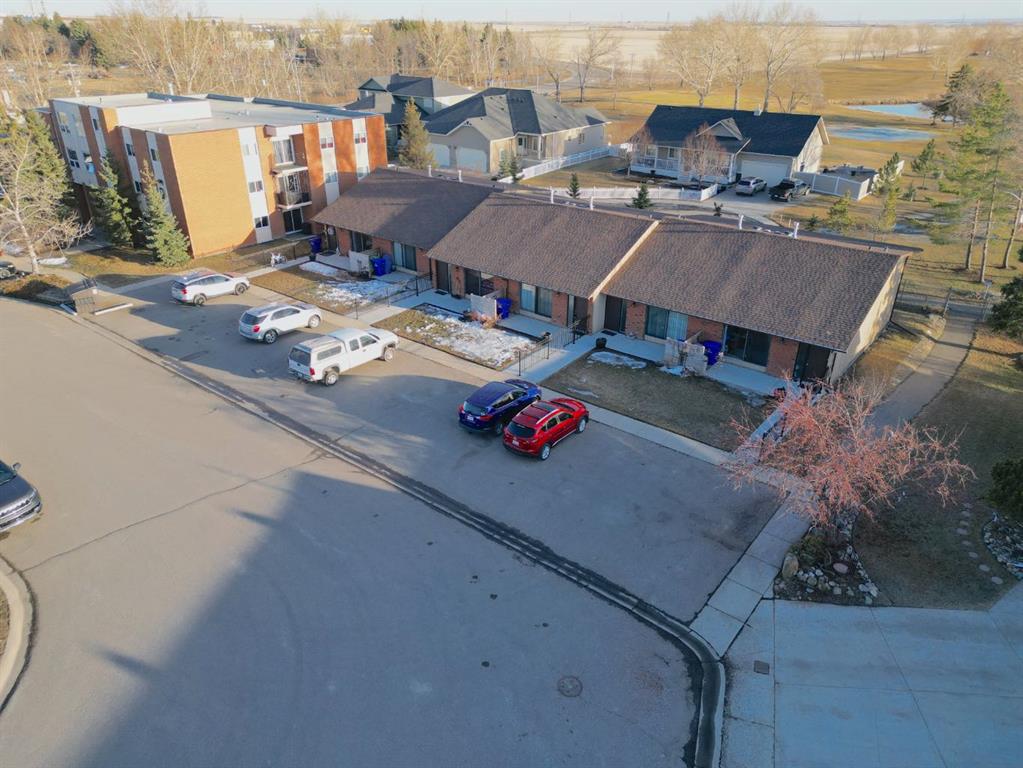 Picture of 13 Chinook Crescent W, Claresholm Real Estate Listing