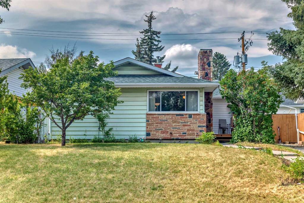 Picture of 7611 Farrell Road SE, Calgary Real Estate Listing