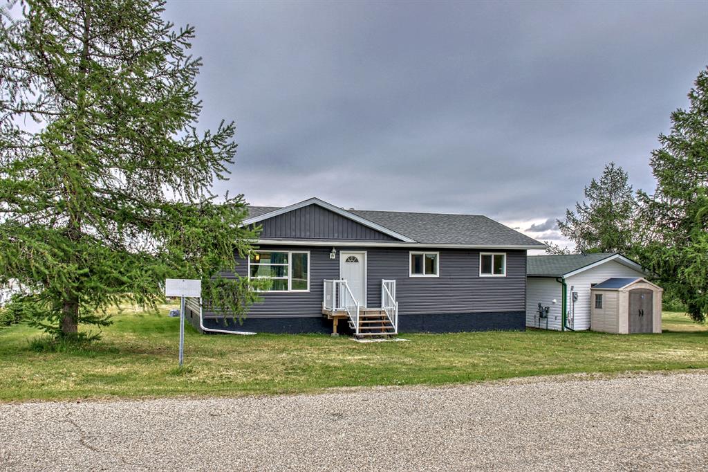 Picture of 68 Sunnyside Crescent  , Rural Ponoka County Real Estate Listing