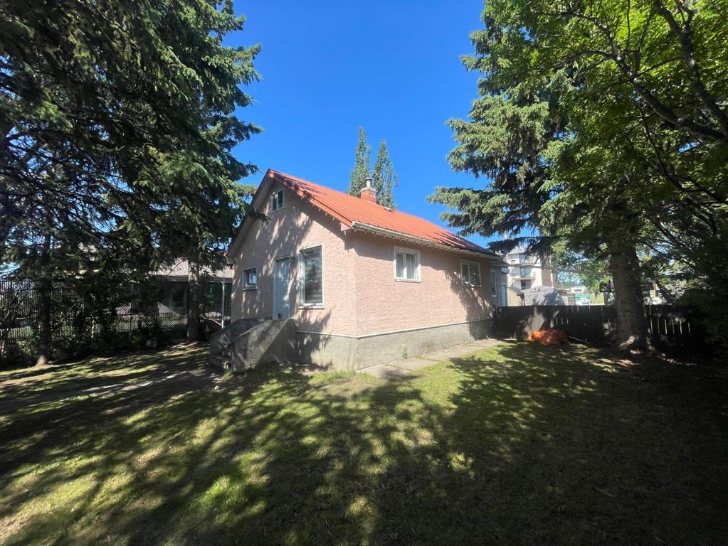 Picture of 5330 4 Avenue  , Edson Real Estate Listing