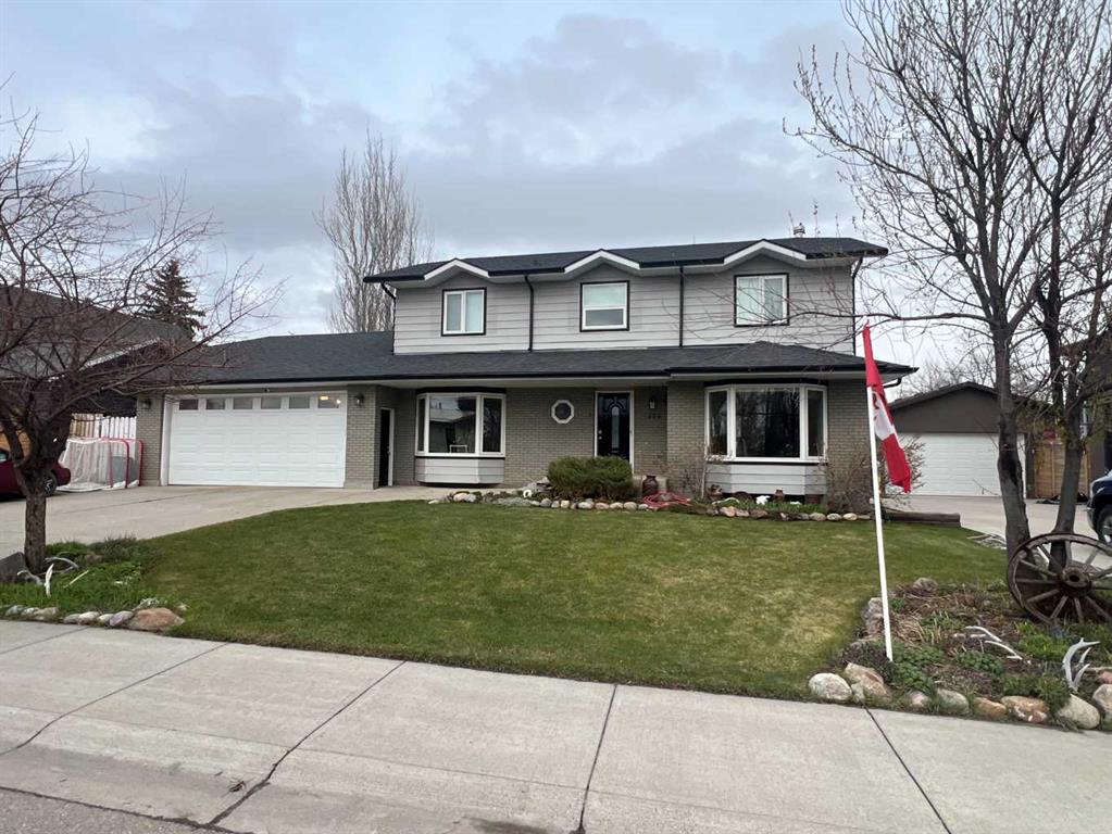 Picture of 252 7 Street W, Cardston Real Estate Listing