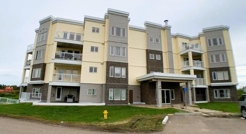 Picture of 303, 921 Thickwood Boulevard , Fort McMurray Real Estate Listing