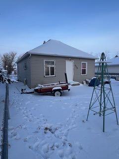 Picture of 428 3 Avenue E, Oyen Real Estate Listing