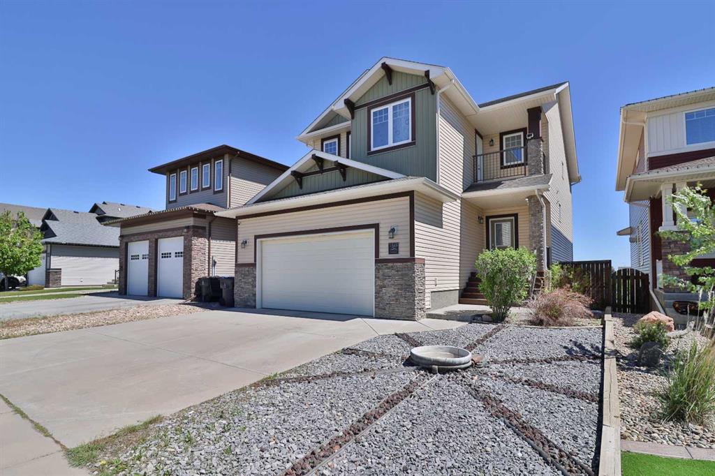 Picture of 1569 Coalbanks Boulevard W, Lethbridge Real Estate Listing