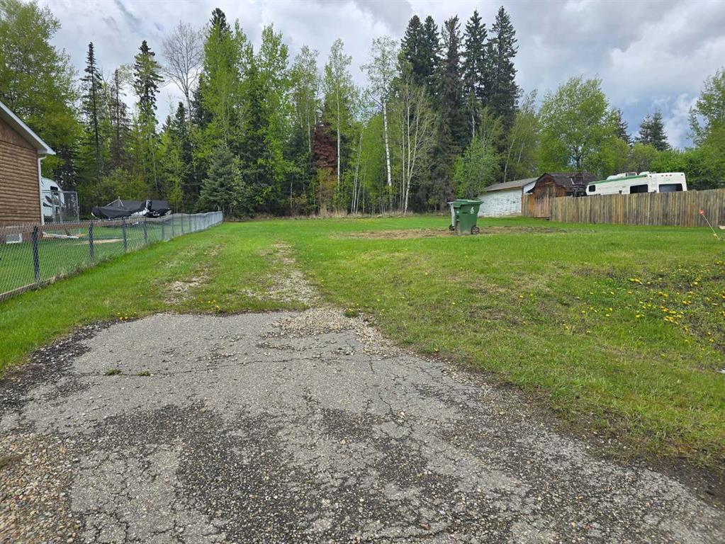 Picture of 7114 4A Avenue , Edson Real Estate Listing