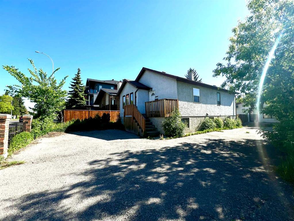 Picture of 3310 Centre Street NE, Calgary Real Estate Listing