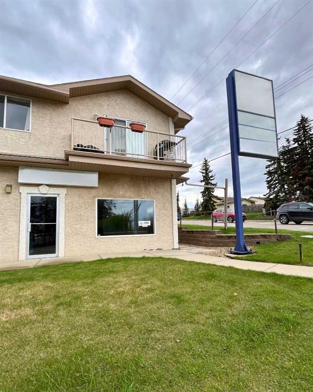 Picture of 1, 4920 45 Avenue , Sylvan Lake Real Estate Listing