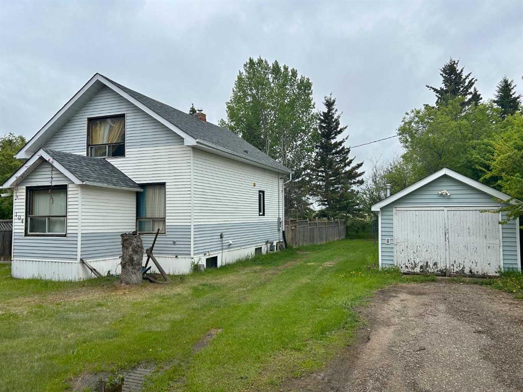 Picture of 5011 48 Street , Clandonald Real Estate Listing