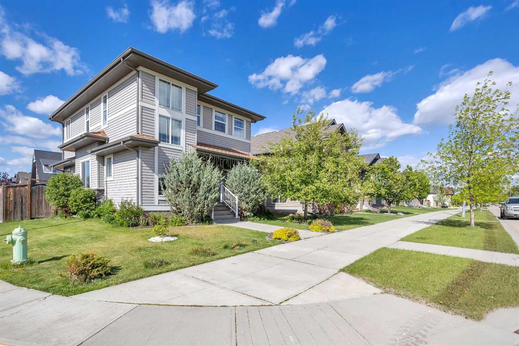 Picture of 66 Crossley Street , Red Deer Real Estate Listing