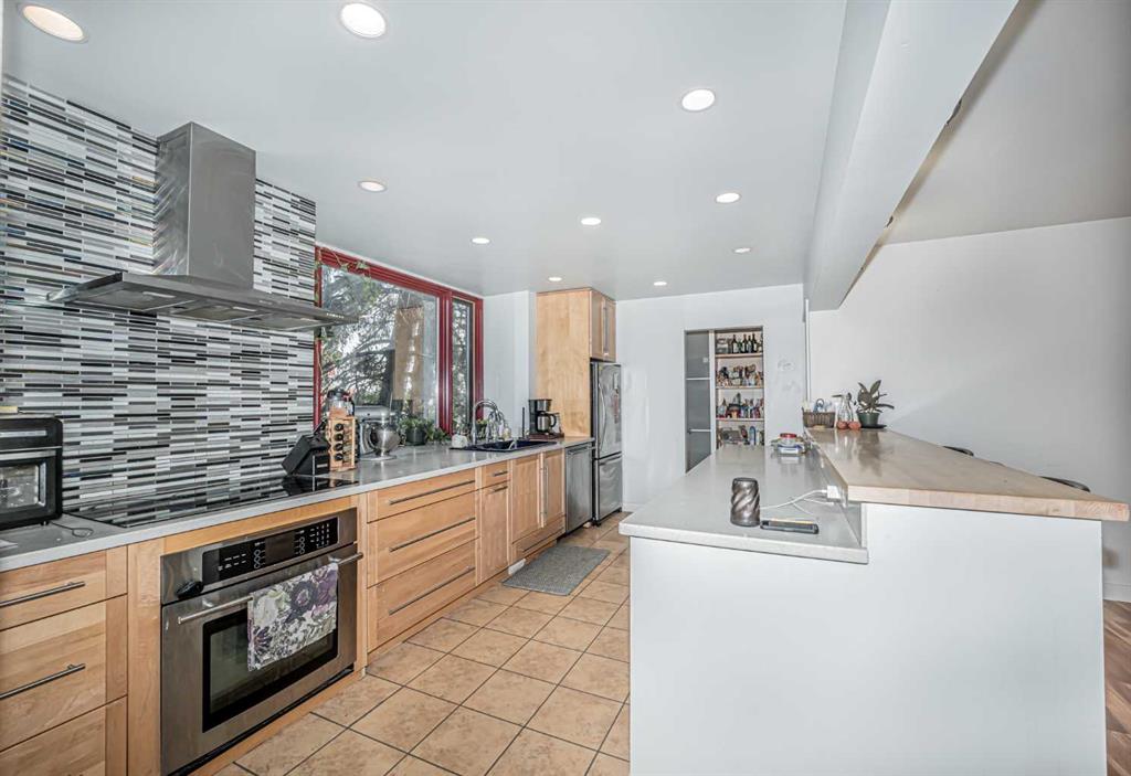 Picture of 331 31 Avenue NE, Calgary Real Estate Listing