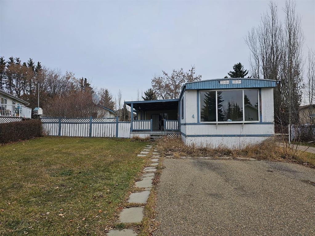 Picture of 4 HEARTHSTONE Drive , Lacombe Real Estate Listing