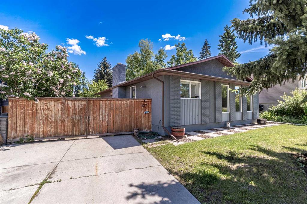 Picture of 427 Brookpark Drive SW, Calgary Real Estate Listing