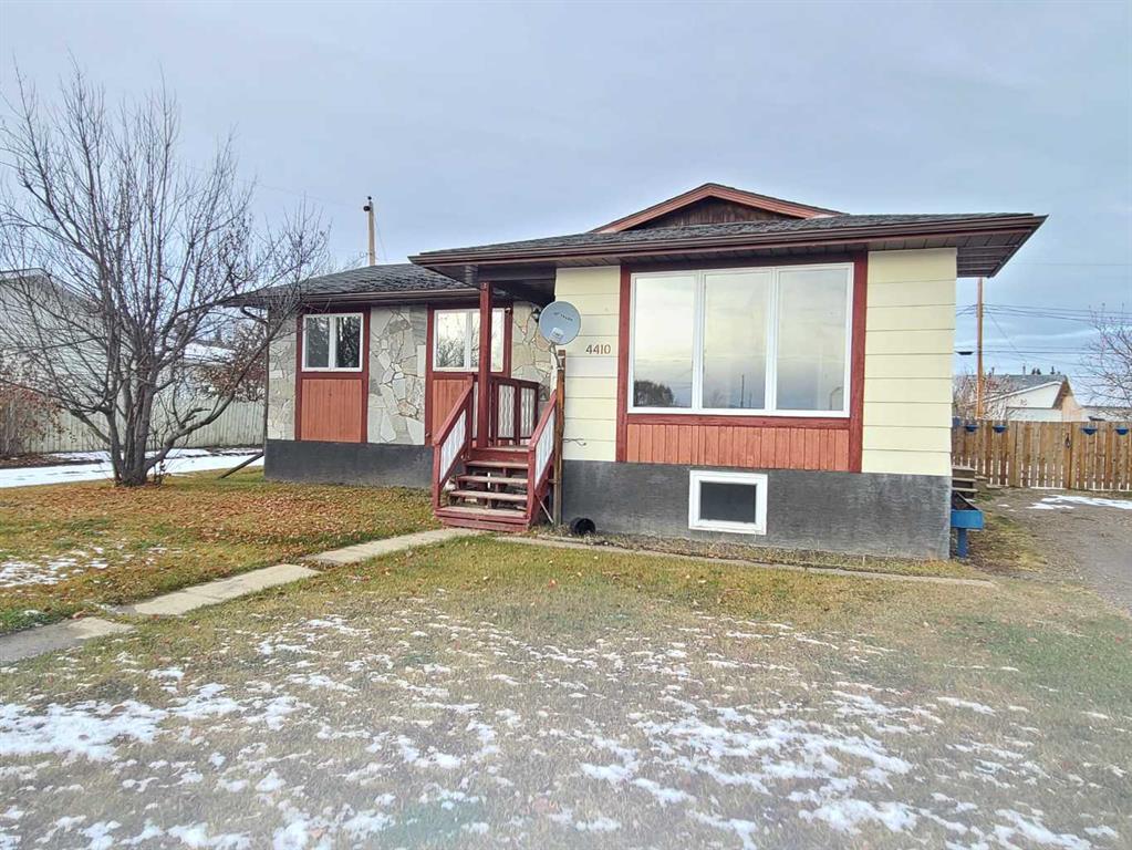 Picture of 4410 49 Avenue , Grimshaw Real Estate Listing