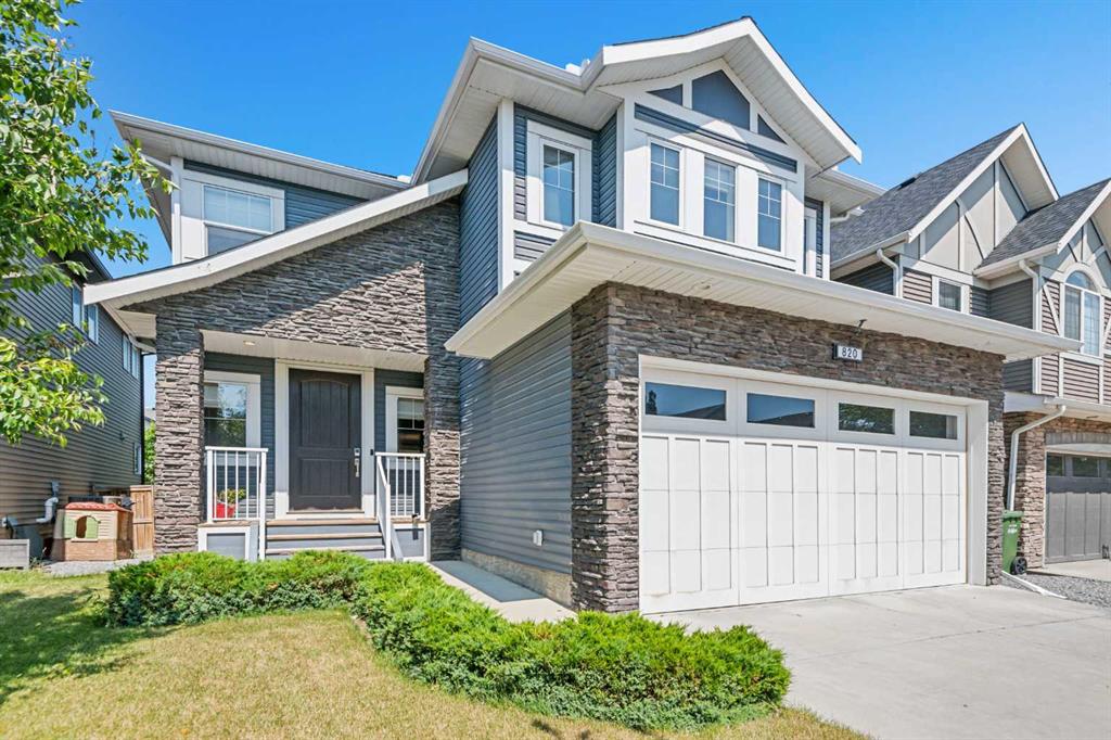 Picture of 820 Coopers Square SW, Airdrie Real Estate Listing