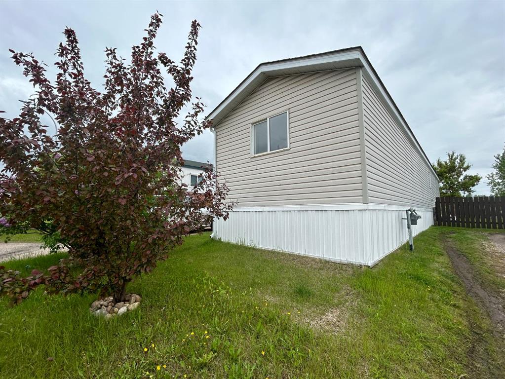 Picture of 160 Gregoire Crescent , Fort McMurray Real Estate Listing