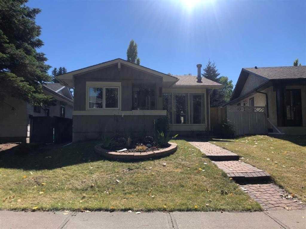 Picture of 121 Sunbank Way SE, Calgary Real Estate Listing