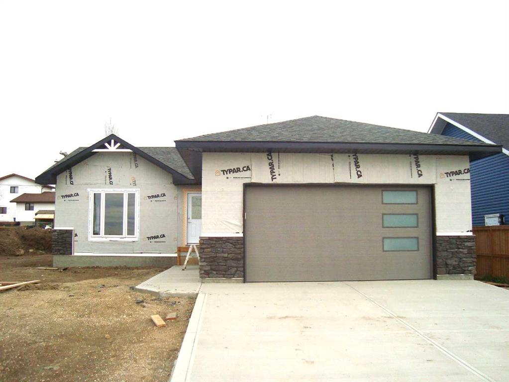 Picture of 2 Evron Place , Trochu Real Estate Listing