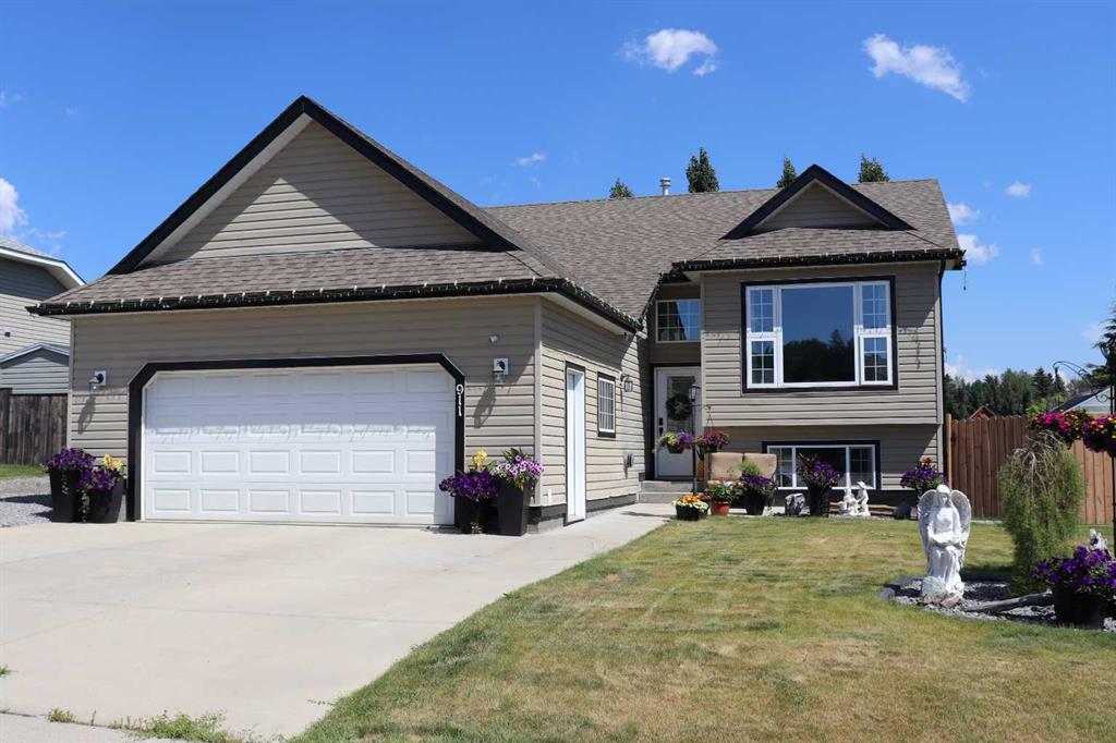 Picture of 911 62A Street  , Edson Real Estate Listing