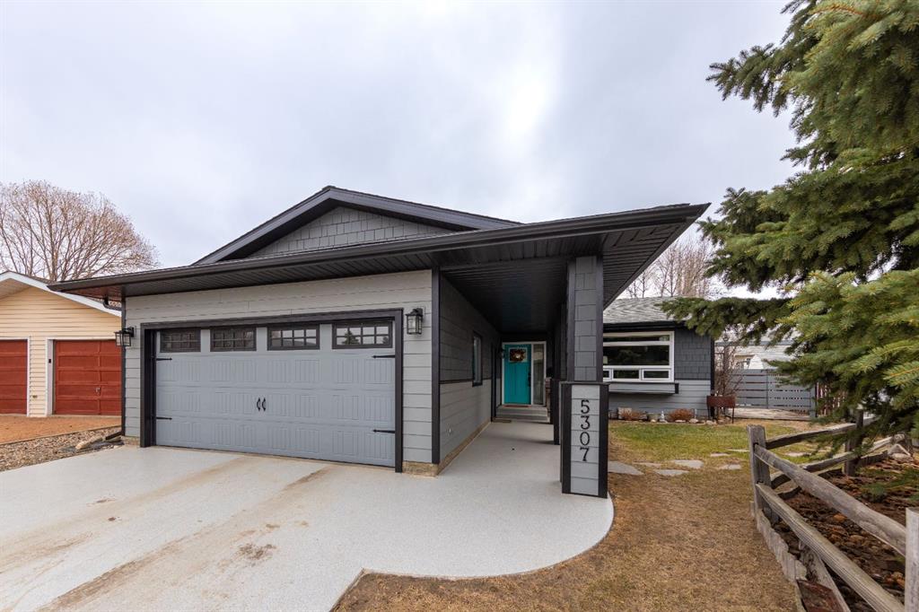 Picture of 5307 26 StreetClose , Lloydminster Real Estate Listing