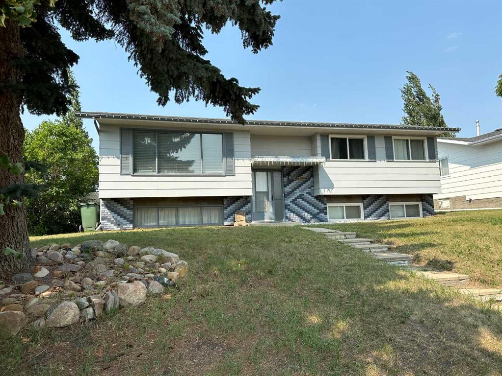 Picture of 4016 39A AvenueClose , Ponoka Real Estate Listing