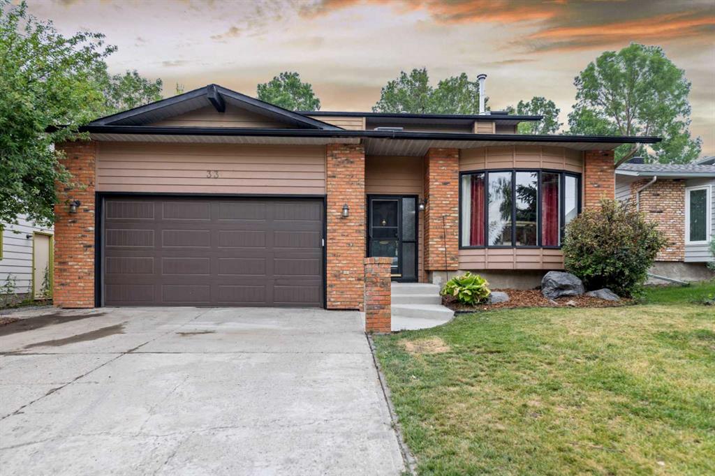 Picture of 33 Sunhaven Close SE, Calgary Real Estate Listing