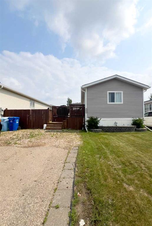 Picture of 252 Belgian Green , Fort McMurray Real Estate Listing