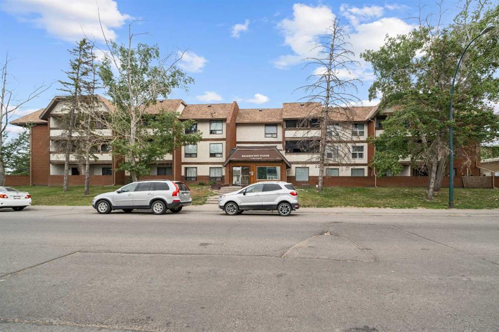 Picture of 110, 1712 38 Street SE, Calgary Real Estate Listing