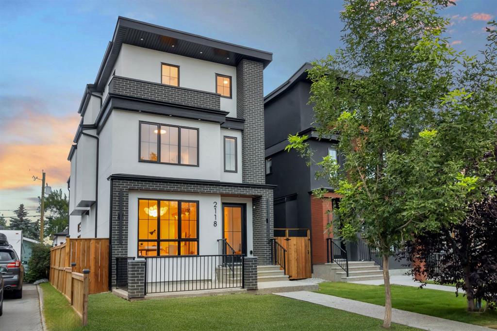 Picture of 2118 Victoria Crescent NW, Calgary Real Estate Listing