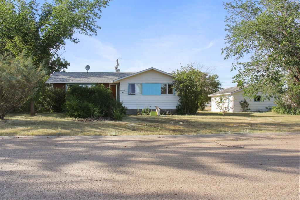 Picture of 4840 48 Street , Hardisty Real Estate Listing